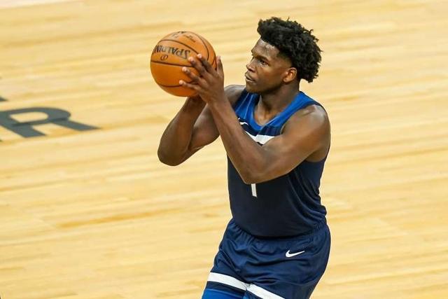 年轻球员提 年轻球员提